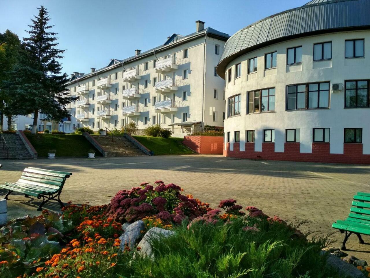 Sanatorium Naroch Hotell Eksteriør bilde